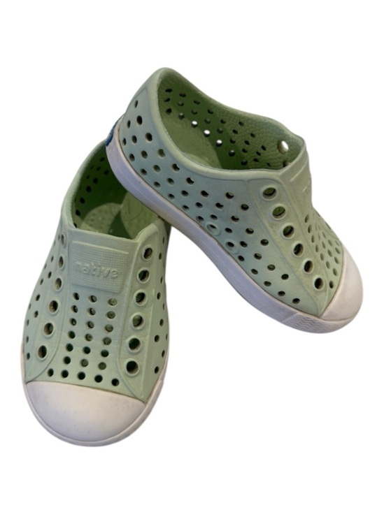 Native Other - Native Jefferson Shoe in Mint Green and White size C5. Excellent Condition